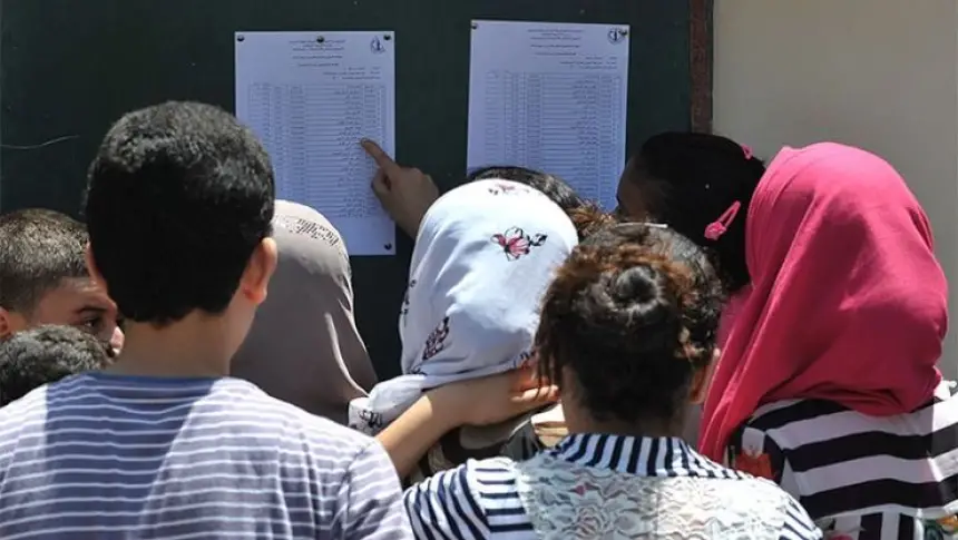 بمعدل 19.53 .. "آية شكري" تتصدر نتائج البكالوريا بجهة مراكش آسفي